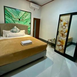Penginapan Bangsal Baru, hotel en Pawenang