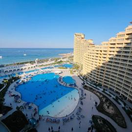 Porto Sokhna pyramids Apartments Family sea view, hotel v destinaci Ain Soukhna