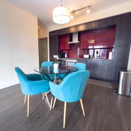 Central City Suites with Free Parking, hotel v Torontu