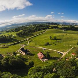 Apartments CENTER OF THE WORLD, Hotel in Žabljak