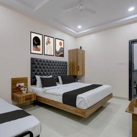Super HOTEL O MATRI CROWN, hotel en Raipur