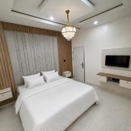 Hog Inn Hotel, hotel v destinácii Benin City