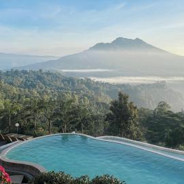 Caldera Hotel & Restaurant