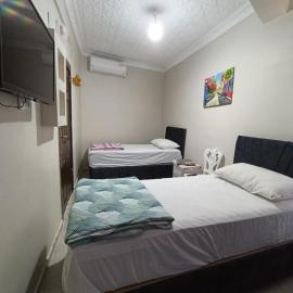 Girasun otel, hotel Jesıret ibn Omarban