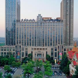 昆明呈贡南亚风情园豪生大酒店, hotelli kohteessa Kunming