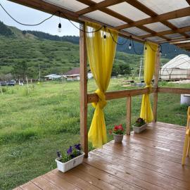 Qurmety camp, hotel u gradu Kurmenty