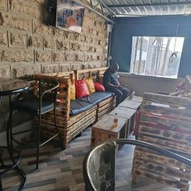 J & J Olosho Hotel