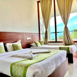 La Couronne Seaview Resort, hotel in Puducherry
