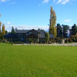 Golfcourse Road Chalets and Lodge, khách sạn ở Wanaka
