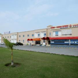 Viesnīca Atlas Hotel Apartments pilsētā Suhara