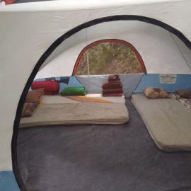 Pine Ridge 4-Person Tent, hotel u gradu Pleasing Prospect