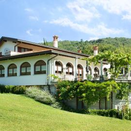 Turistična kmetija Štanfel, hotel Podsabotin városában 