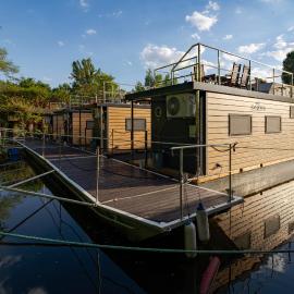 Prague River Houseboats - Private Bay – hotel w Pradze