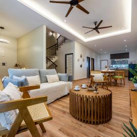 La Ferringhi Villa - 5 Bedroom Bungalows by ALV, hotel di Batu Feringgi