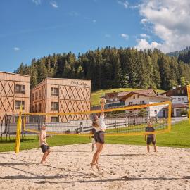Tirol Lodge, готель у місті Елльмау