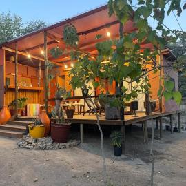 Terracotta River Hideaway, viešbutis mieste Maunas