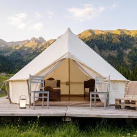 Nagvarevi में, होटल Glamping Leltis Lake