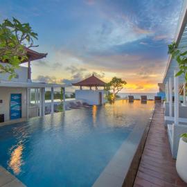 Kuta Beach Hotel, hotell Kutas