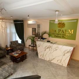 Da Palm boutique resort, hotel u gradu 'Aburi'