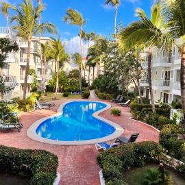 SERENITY DEL CARIBE - LOS CORALES beach, hotel in Punta Cana