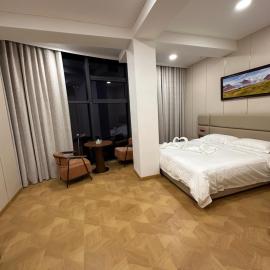 Zarya โรงแรมในÖlgiy
