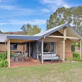 Condo 105 @ Horizons Golf Resort - Salamander Bay NSW, hotel u gradu Salamander Bay