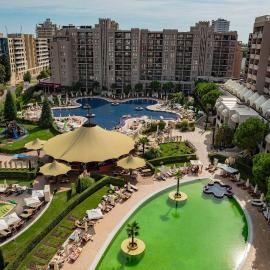 Cozy apartment for 5 people in Royal Beach, ξενοδοχείο στο Sunny Beach