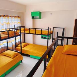 Younic Home Uttara Male Branch, отель в городе Bara Deora
