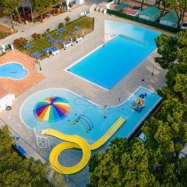 Kampaoh Neptuno Pals, hotel i Pals