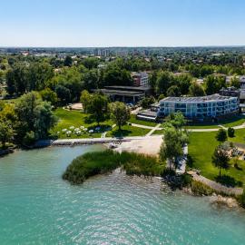 Hotel Azur Premium, hotel in Siófok