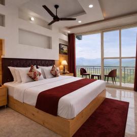 Viesnīca Woods Villa Cottages Manali - 1,2,3,4 Bedrooms Luxury Cottages & Villa Available in Manali with Scenic Mountain View, Manali pilsētā Manali