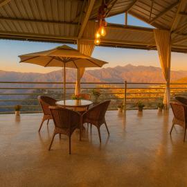 The Four Season Resort, Mussoorie - top rated & most awarded property in mussoorie, hotel di Mussoorie