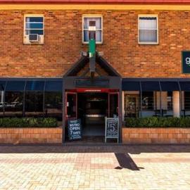 The Gunnedah Hotel, хотел в Ганеда