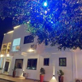 Excel Roses Hotels, ξενοδοχείο σε Kontrajeso