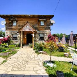 Vidikovac Uvac, hotel in Družiniće