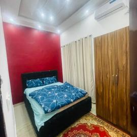Modern apartment in Kaporo-Kipé, hotelli kohteessa Conakry