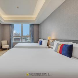 CHECK inn New Taipei LuZhou, hotel in Taipei