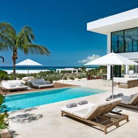 Beachwood Villa, hotelli kohteessa Turtle Cove