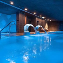 LG Luxury Studio in E1 - Heated Pool, Spa & Gym Access, hotel in Gibraltar