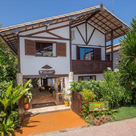 Shanti House Apart, hotel a Praia do Forte