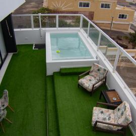 Lazareto에 위치한 호텔 Luxury Penthouse with Private Pool, Ocean, City & Mountain view 6 Pers 2 BR
