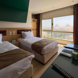 Grand Museum with Pyramids view inn, hotel no Cairo