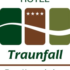Hotel Traunfall، فندق في Viecht