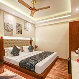 Hotel Le Grand - Walk-in from RK Ashram Metro Station, hotel in New Delhi