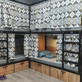 QQ Almaty Youth hostel، فندق في ألماتي
