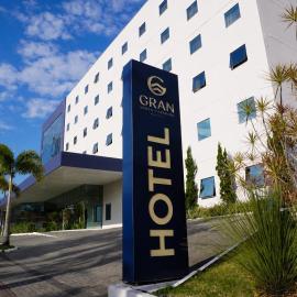 Hotel Gran Santa Catarina, viešbutis mieste Indaial