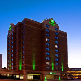 Holiday Inn & Suites Winnipeg Downtown by IHG, hotel in Winnipeg