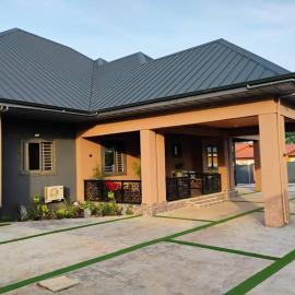 Haven Courtz Residence - Kumasi, hotel v mestu Kumasi