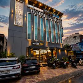 Hotel KMG Air Cooled,Zirakhpur Chandigarh ,Couple first choice ,verified hotel, hotel en Zirakpur