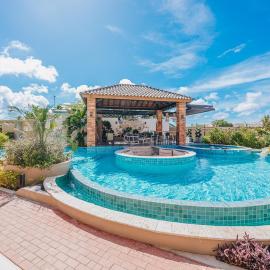 Bocobay Porta al Sole - Luxury Houses 7 min Walk to Ritz and Palm Beach, hotel en Palm-Eagle Beach